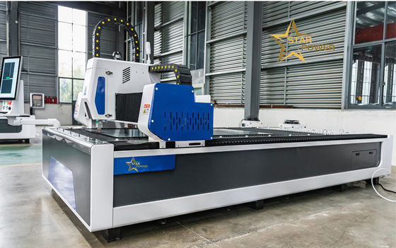 Высокоточная высокопроизводительная 3000w CNC металлическая лазерная режущая машина может быть настроена