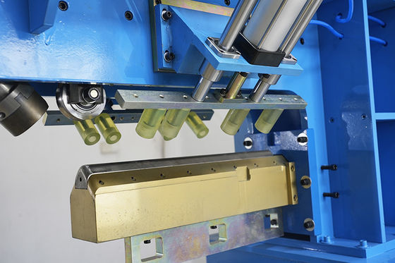 2.3KW 30MPa 0,5-1,0MPa PLC-управляемая кухонная раковина для высокоточного сжатия суставов и углов