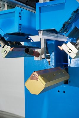 Сварщик CNC для скважин из нержавеющей стали с регулируемыми R5-R15mm и 80-100 скважин на смену