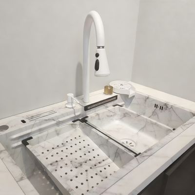 Хорошая цена Кухонная мойка ручной работы из нержавеющей стали с термостатическим душем, пищевая сталь 304/316 и углубленная одинарная чаша онлайн