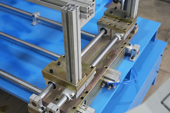 Интеллектуальное позиционирование с помощью CNC ручной сварщик с четырехсторонними раковинами с точностью ±0,02 мм и технологией лазерного глубокого проникновения